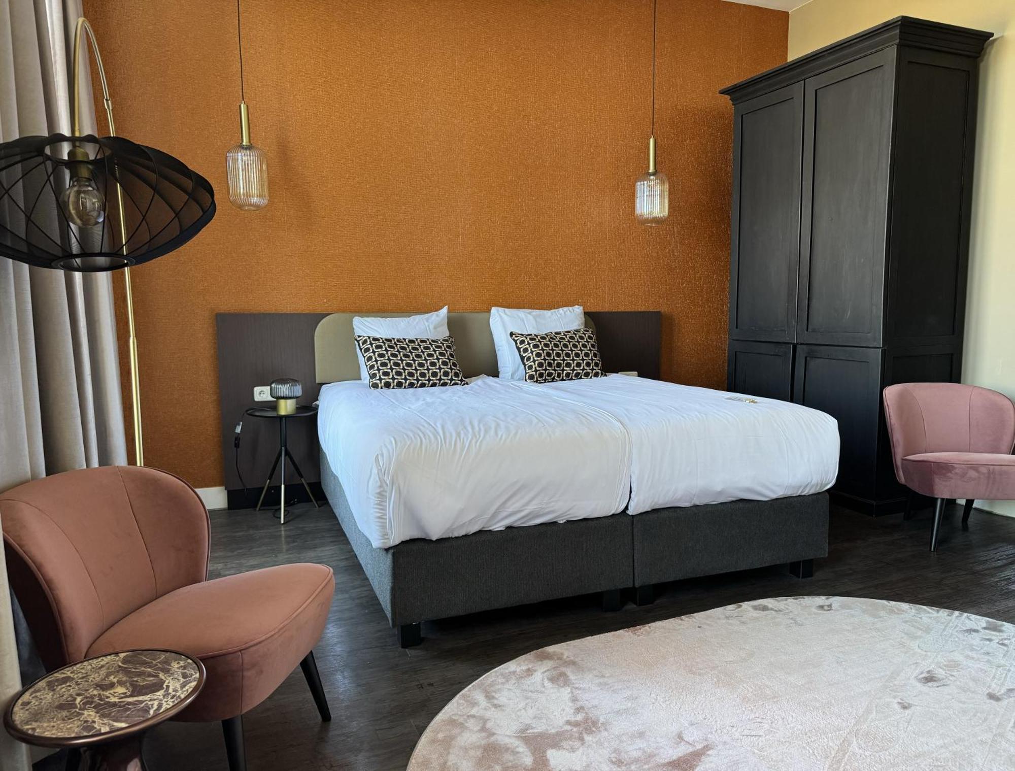Merici Hotel Sittard Bagian luar foto